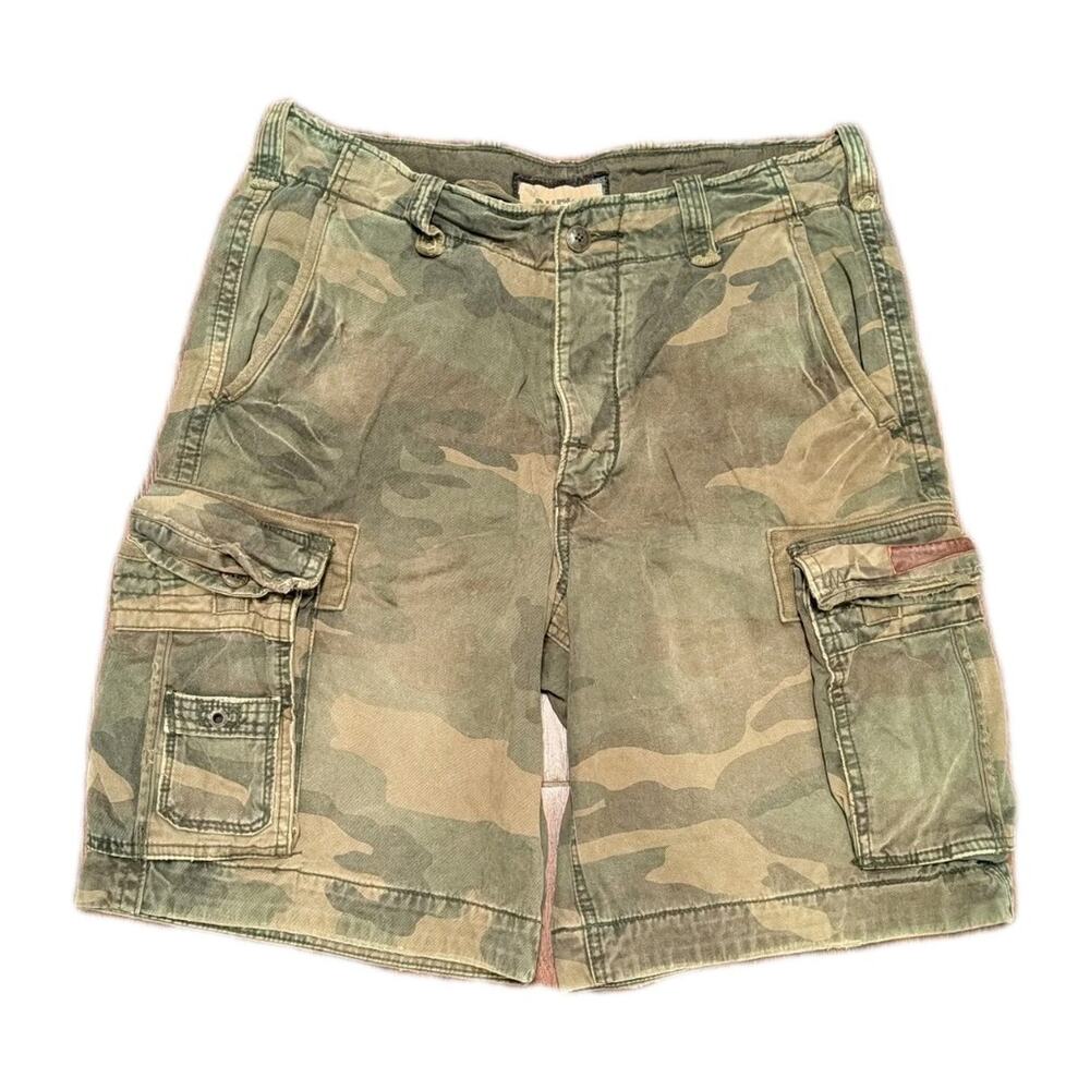 RUEHL No. 925 Shorts Mens 32 Cargo Camo Distressed Y2K Pockets